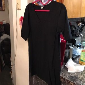 XL Black V Neck 3/4 Sleeve Essentials Top